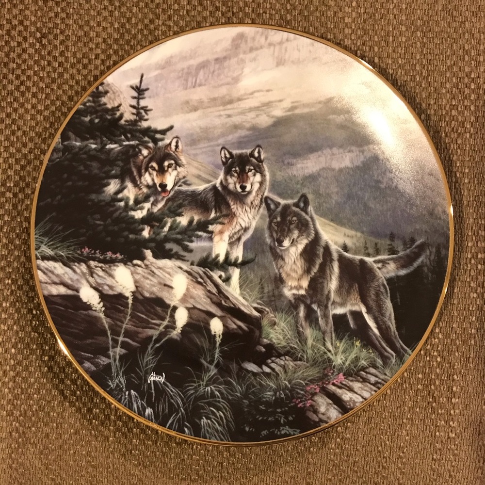 Al Agnew Collectible Wolf Plate